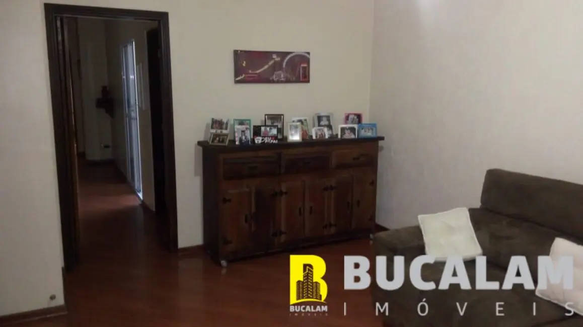 Casa com 3 quartos à venda, 408m2 em Jardim Três Marias, Taboao Da Serra - SP - imagem 8 Foto 8 de Casa com 3 quartos à venda, 408m2 em Jardim Três Marias, Taboao Da Serra - SP