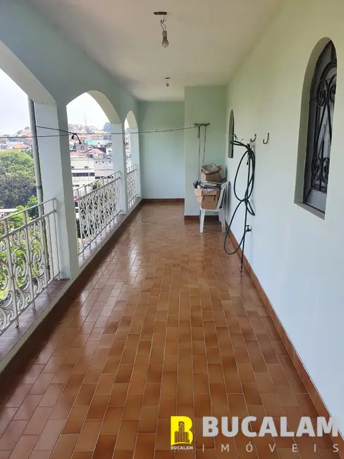 Foto 2 de Casa com 4 quartos à venda, 230m2 em Parque Assunção, Taboao Da Serra - SP