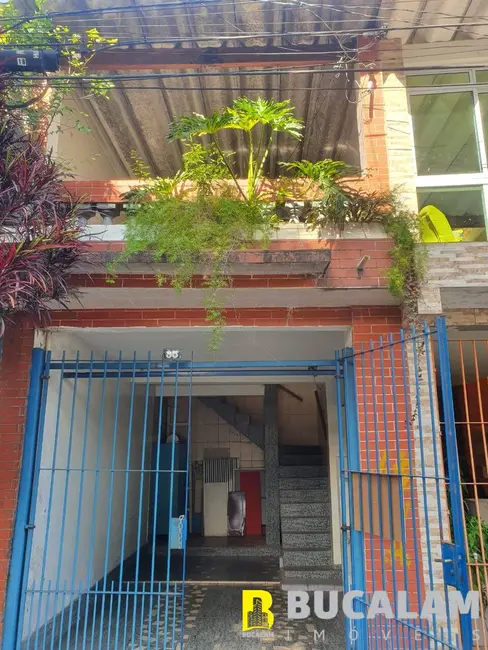 Foto 1 de Casa com 2 quartos à venda, 135m2 em Parque Assunção, Taboao Da Serra - SP