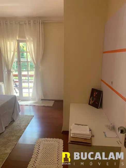 Casa com 4 quartos à venda, 260m2 em Parque Monte Alegre, Taboao Da Serra - SP - imagem 8 Foto 8 de Casa com 4 quartos à venda, 260m2 em Parque Monte Alegre, Taboao Da Serra - SP