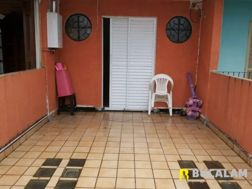 Foto 2 de Casa com 2 quartos à venda, 100m2 em Jardim Monte Alegre, Taboao Da Serra - SP