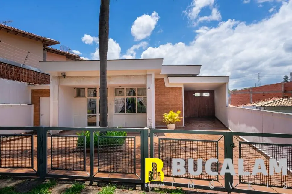 Foto 1 de Casa com 3 quartos à venda, 398m2 em Jardim Jussara, São Paulo - SP