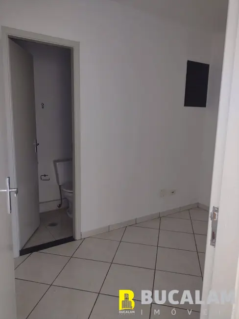 Apartamento com 3 quartos para alugar, 76m2 em Chácara Agrindus, Taboao Da Serra - SP - imagem 8 Foto 8 de Apartamento com 3 quartos para alugar, 76m2 em Chácara Agrindus, Taboao Da Serra - SP