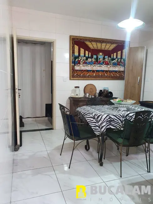 Casa com 3 quartos à venda, 260m2 em Arraial Paulista, Taboao Da Serra - SP - imagem 8 Foto 8 de Casa com 3 quartos à venda, 260m2 em Arraial Paulista, Taboao Da Serra - SP