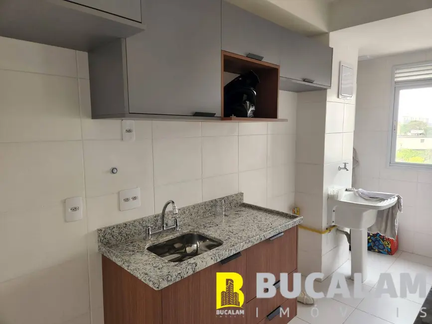 Foto 1 de Apartamento com 2 quartos para alugar, 60m2 em Parque Assunção, Taboao Da Serra - SP