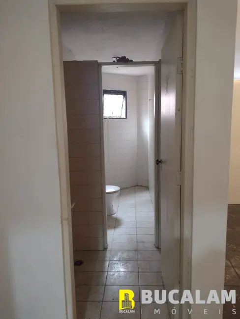 Sala Comercial para alugar, 26m2 em Jardim Maria Rosa, Taboao Da Serra - SP - imagem 4 Foto 4 de Sala Comercial para alugar, 26m2 em Jardim Maria Rosa, Taboao Da Serra - SP