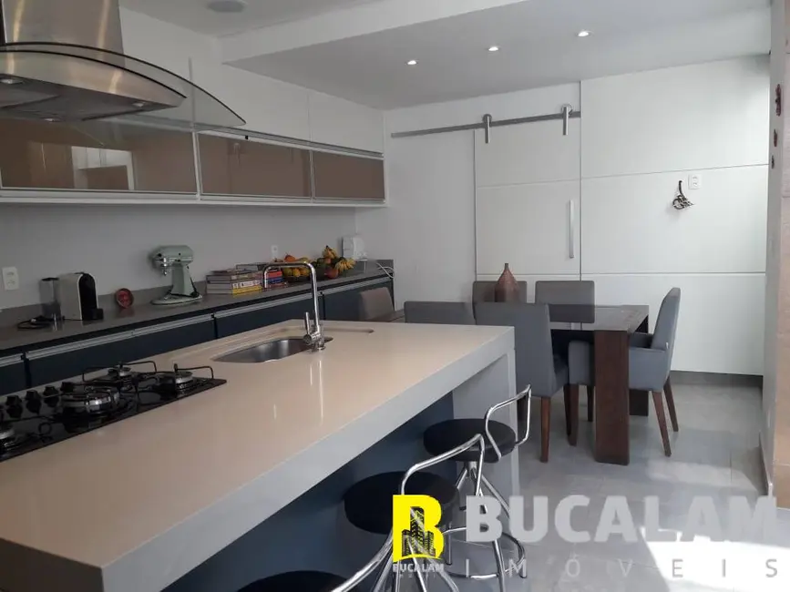 Foto 7 de Casa com 3 quartos à venda, 200m2 em Jardim Monte Kemel, São Paulo - SP