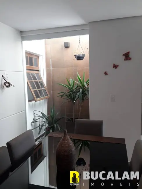 Foto 5 de Casa com 3 quartos à venda, 200m2 em Jardim Monte Kemel, São Paulo - SP
