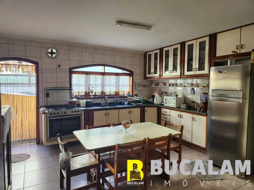 Casa com 4 quartos à venda, 500m2 em Cidade Intercap, Taboao Da Serra - SP - imagem 5 Foto 5 de Casa com 4 quartos à venda, 500m2 em Cidade Intercap, Taboao Da Serra - SP