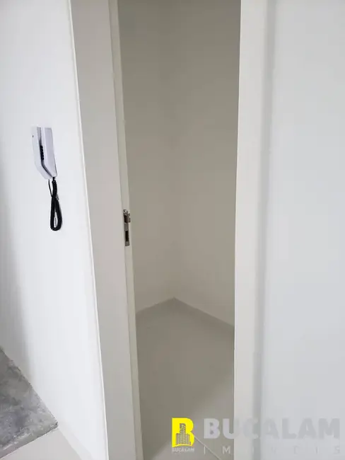 Foto 5 de Apartamento com 2 quartos à venda, 84m2 em Jardim Mimas, Embu Das Artes - SP