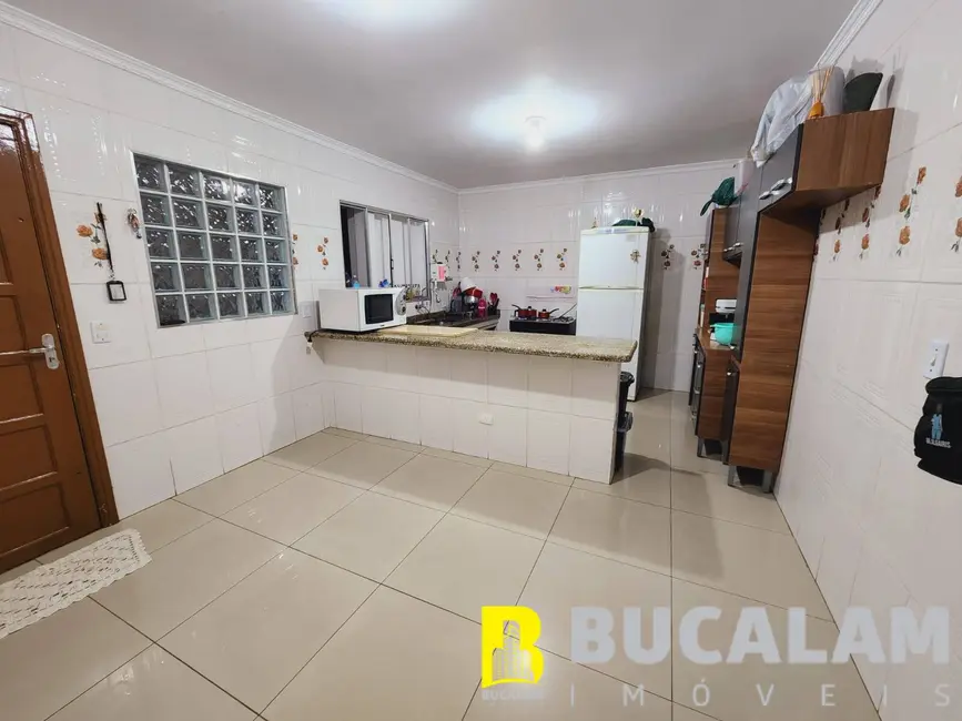 Foto 1 de Casa com 4 quartos à venda, 160m2 em Jardim Saint Moritz, Taboao Da Serra - SP