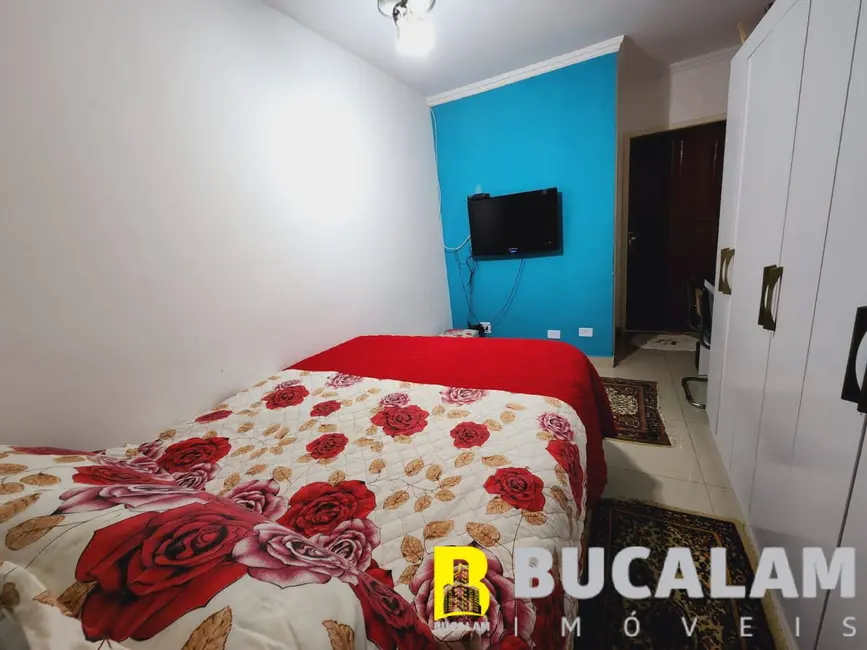 Foto 2 de Casa com 4 quartos à venda, 160m2 em Jardim Saint Moritz, Taboao Da Serra - SP