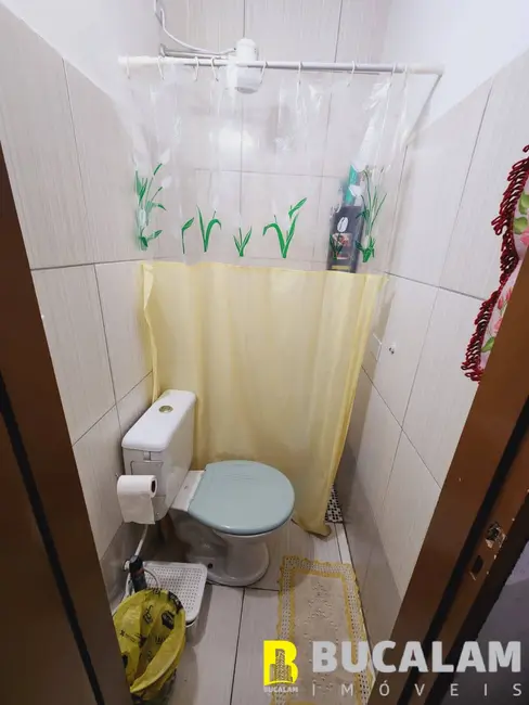 Foto 3 de Casa com 4 quartos à venda, 160m2 em Jardim Saint Moritz, Taboao Da Serra - SP