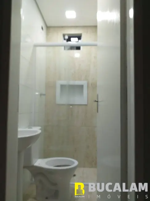 Casa com 2 quartos à venda, 84m2 em Taboao Da Serra - SP - imagem 3 Foto 3 de Casa com 2 quartos à venda, 84m2 em Taboao Da Serra - SP