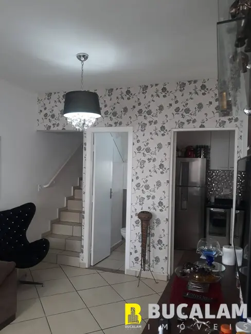 Foto 3 de Casa de Condomínio com 2 quartos à venda, 90m2 em Jardim Maria Rosa, Taboao Da Serra - SP