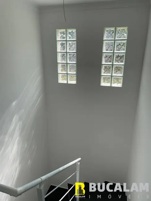 Foto 8 de Casa com 3 quartos à venda, 103m2 em Jardim Mirna, Taboao Da Serra - SP