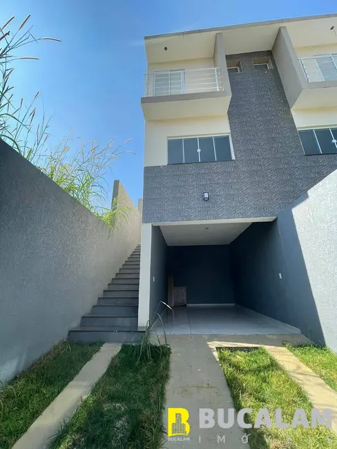 Foto 3 de Casa com 3 quartos à venda, 103m2 em Jardim Mirna, Taboao Da Serra - SP