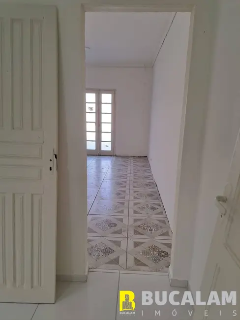 Casa com 2 quartos para alugar, 100m2 em Jardim Maria Rosa, Taboao Da Serra - SP - imagem 8 Foto 8 de Casa com 2 quartos para alugar, 100m2 em Jardim Maria Rosa, Taboao Da Serra - SP