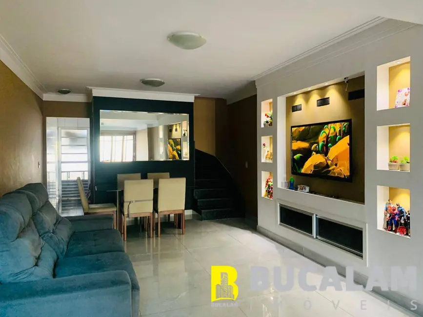 Foto 1 de Casa com 2 quartos à venda, 106m2 em Jardim Salete, Taboao Da Serra - SP