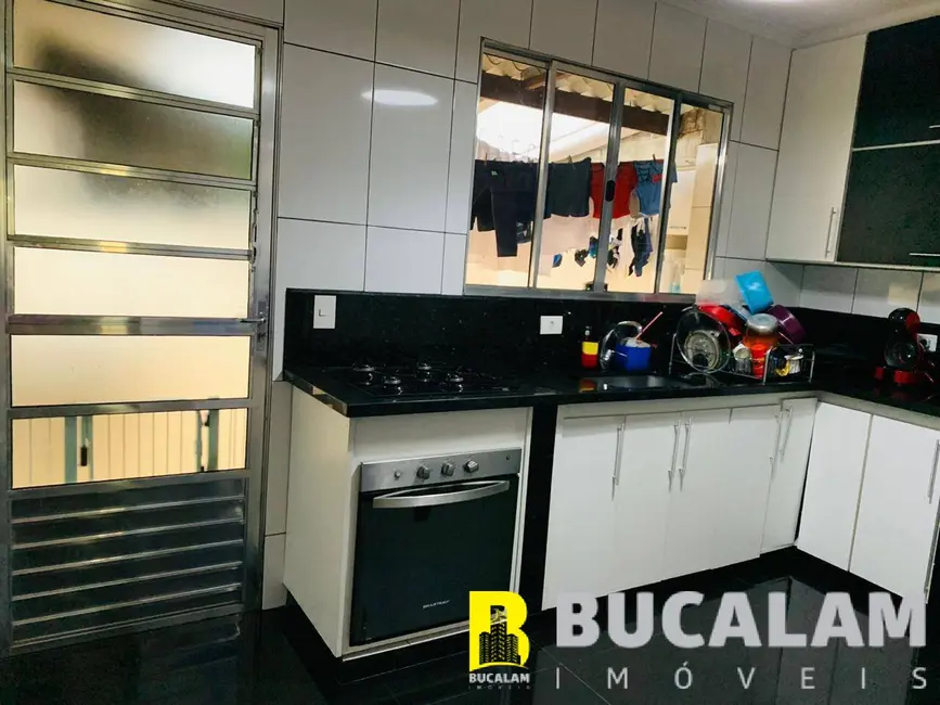 Foto 9 de Casa com 2 quartos à venda, 106m2 em Jardim Salete, Taboao Da Serra - SP