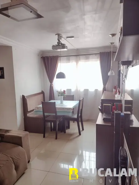 Foto 2 de Apartamento com 2 quartos à venda, 48m2 em Parque Pinheiros, Taboao Da Serra - SP