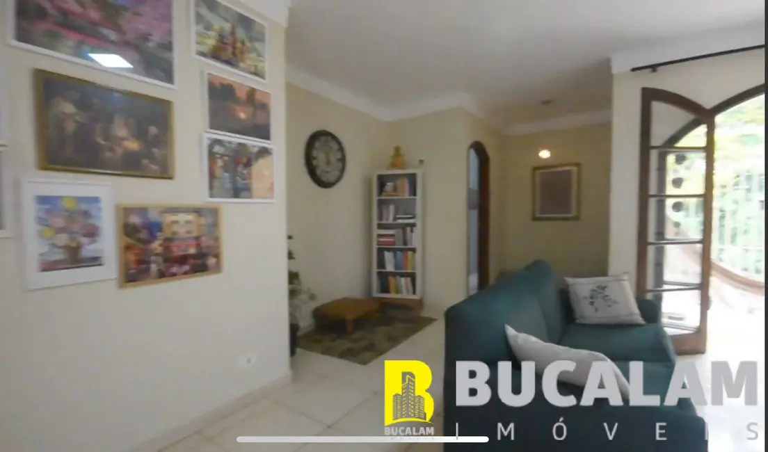 Foto 8 de Casa com 3 quartos à venda, 250m2 em Jardim América, Taboao Da Serra - SP