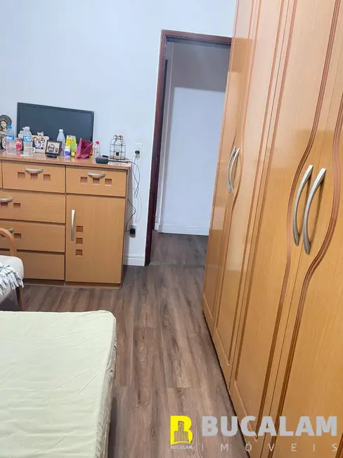 Casa com 3 quartos à venda, 185m2 em Jardim Maria Rosa, Taboao Da Serra - SP - imagem 6 Foto 6 de Casa com 3 quartos à venda, 185m2 em Jardim Maria Rosa, Taboao Da Serra - SP