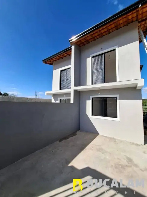 Foto 2 de Casa com 2 quartos à venda, 150m2 em Centreville, Cotia - SP
