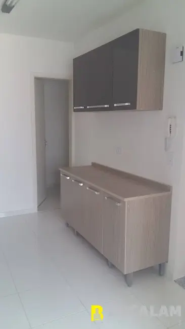 Cobertura com 2 quartos à venda, 130m2 em Jardim Maria Rosa, Taboao Da Serra - SP - imagem 3 Foto 3 de Cobertura com 2 quartos à venda, 130m2 em Jardim Maria Rosa, Taboao Da Serra - SP