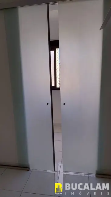 Apartamento com 2 quartos para alugar, 70m2 em Chácara Agrindus, Taboao Da Serra - SP - imagem 8 Foto 8 de Apartamento com 2 quartos para alugar, 70m2 em Chácara Agrindus, Taboao Da Serra - SP