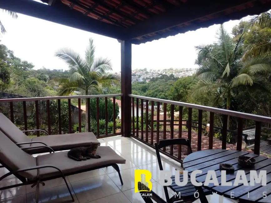 Foto 2 de Chácara com 3 quartos à venda, 230m2 em Refúgio da Serra, Itapecerica Da Serra - SP