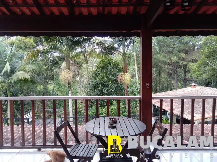 Foto 3 de Chácara com 3 quartos à venda, 230m2 em Refúgio da Serra, Itapecerica Da Serra - SP