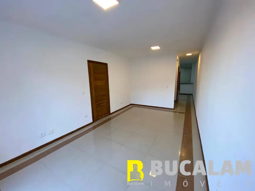 Casa com 3 quartos à venda, 250m2 em Parque das Cigarreiras, Taboao Da Serra - SP - imagem 1 Foto 1 de Casa com 3 quartos à venda, 250m2 em Parque das Cigarreiras, Taboao Da Serra - SP