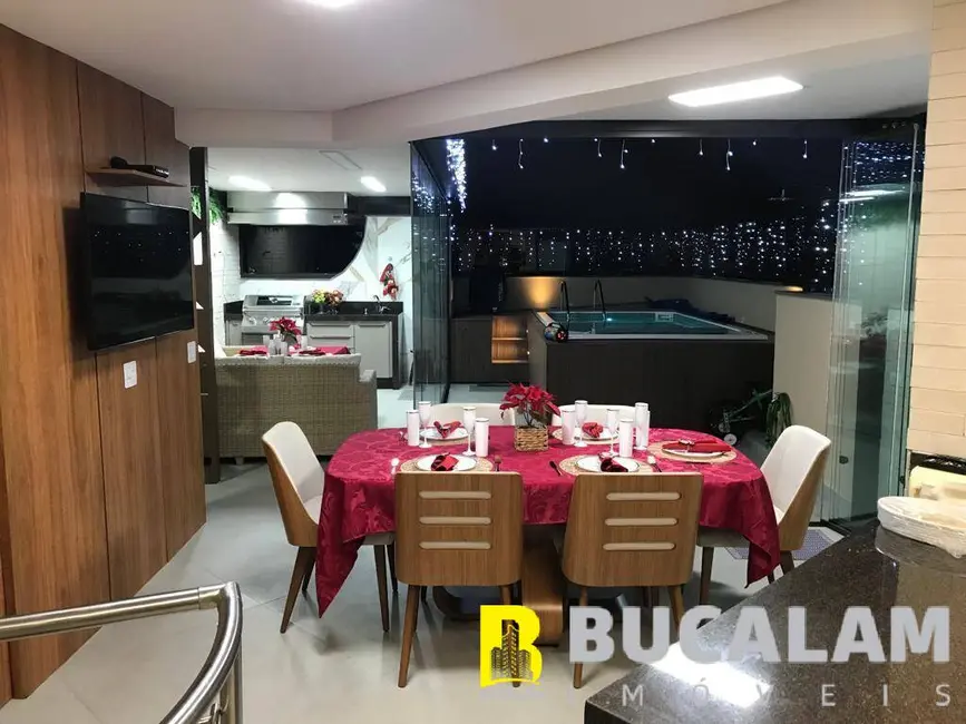 Cobertura com 3 quartos à venda, 136m2 em Jardim Maria Rosa, Taboao Da Serra - SP - imagem 4 Foto 4 de Cobertura com 3 quartos à venda, 136m2 em Jardim Maria Rosa, Taboao Da Serra - SP