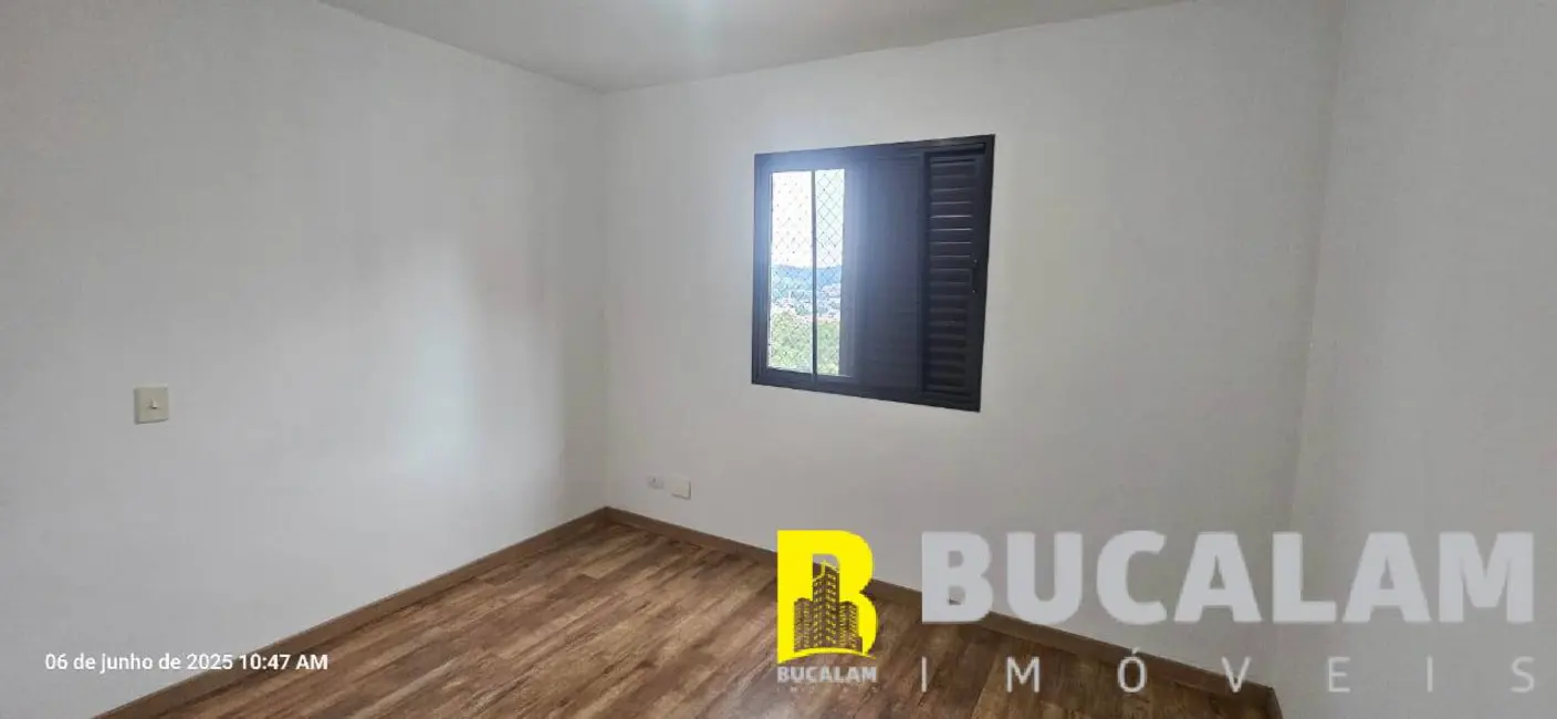 Foto 9 de Apartamento com 3 quartos à venda, 74m2 em Jardim Maria Rosa, Taboao Da Serra - SP