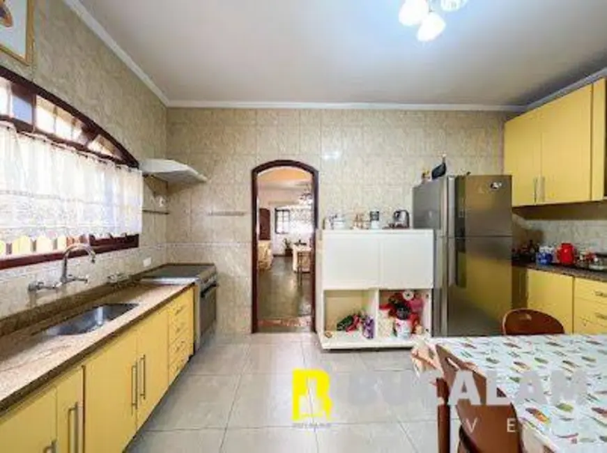 Foto 9 de Casa com 2 quartos à venda, 250m2 em Jardim Salete, Taboao Da Serra - SP