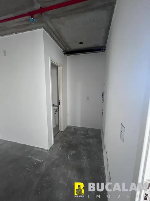 Foto 9 de Sala Comercial à venda, 28m2 em Jardim Henriqueta, Taboao Da Serra - SP