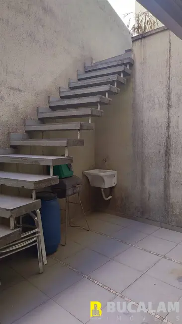 Foto 8 de Casa com 3 quartos à venda, 234m2 em Jardim Maria Rosa, Taboao Da Serra - SP