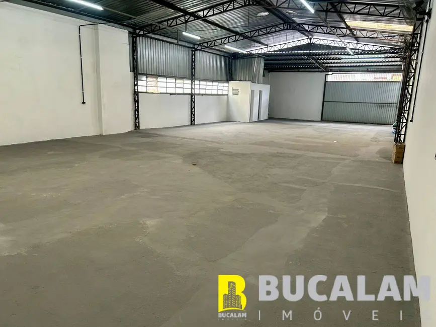 Foto 4 de Armazém / Galpão para alugar, 250m2 em Jardim América, Taboao Da Serra - SP
