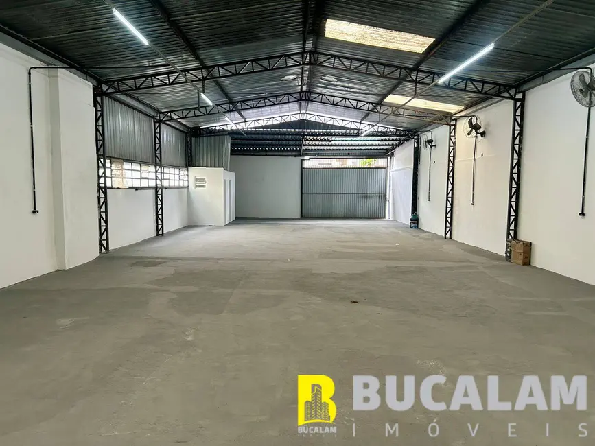 Foto 2 de Armazém / Galpão para alugar, 250m2 em Jardim América, Taboao Da Serra - SP