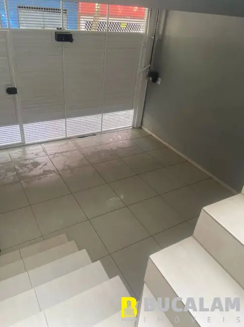 Foto 2 de Sobrado com 2 quartos à venda, 110m2 em Jardim Trianon, Taboao Da Serra - SP
