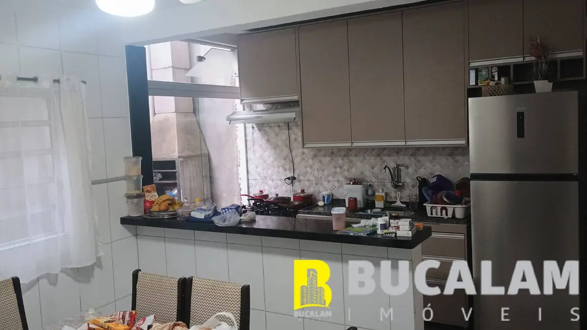 Casa com 3 quartos à venda, 75m2 em Jardim Novo Record, Taboao Da Serra - SP - imagem 4 Foto 4 de Casa com 3 quartos à venda, 75m2 em Jardim Novo Record, Taboao Da Serra - SP