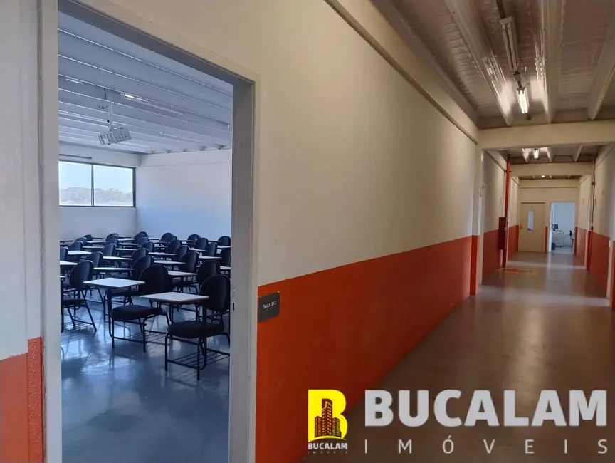 Sala Comercial para alugar, 874m2 em Centro, Taboao Da Serra - SP - imagem 8 Foto 8 de Sala Comercial para alugar, 874m2 em Centro, Taboao Da Serra - SP