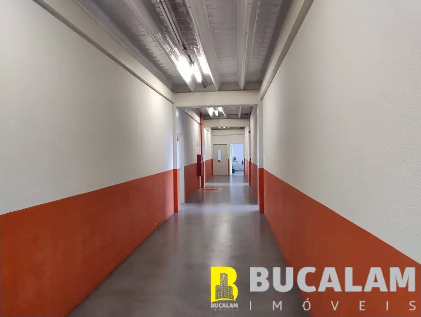 Sala Comercial para alugar, 874m2 em Centro, Taboao Da Serra - SP - imagem 6 Foto 6 de Sala Comercial para alugar, 874m2 em Centro, Taboao Da Serra - SP