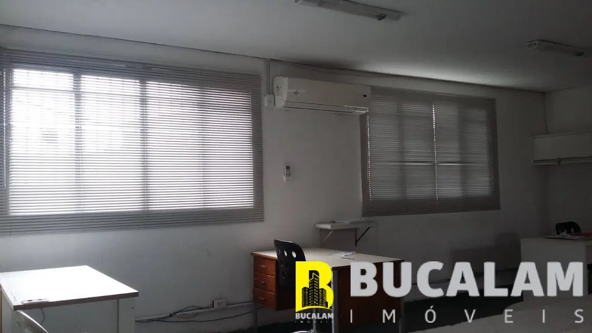 Foto 3 de Armazém / Galpão à venda, 300m2 em Jardim Três Marias, Taboao Da Serra - SP