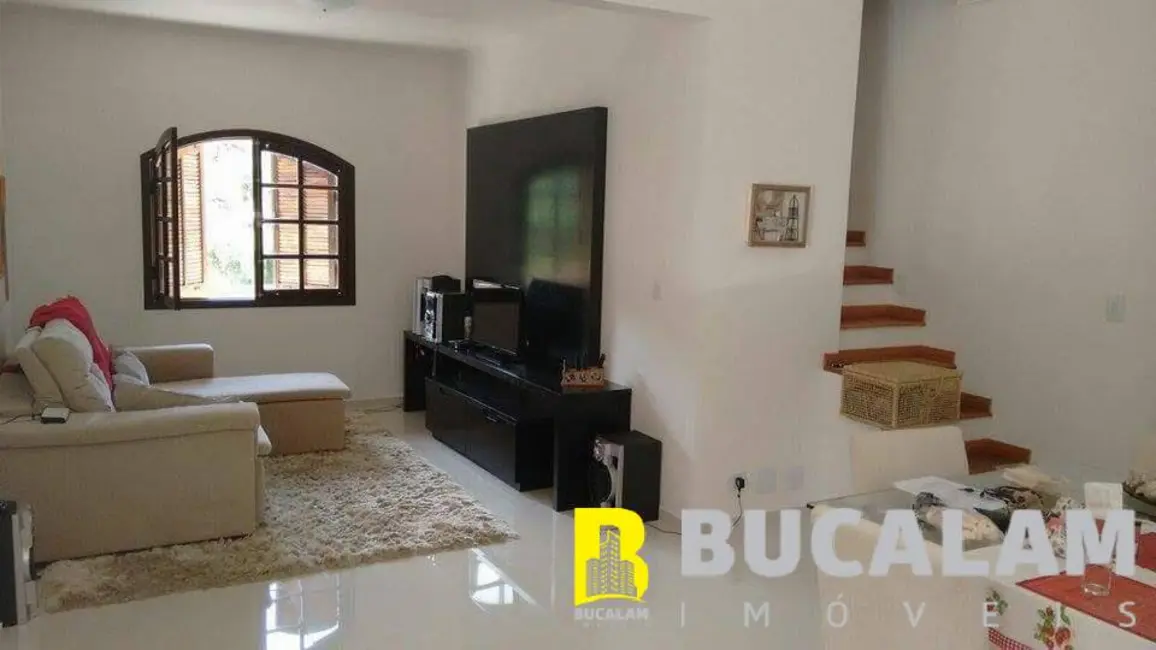 Foto 4 de Chácara com 3 quartos à venda, 2500m2 em Juquitiba - SP