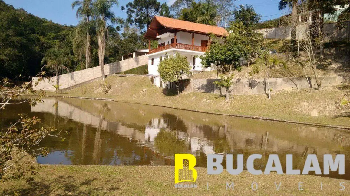 Foto 1 de Chácara com 3 quartos à venda, 2500m2 em Juquitiba - SP