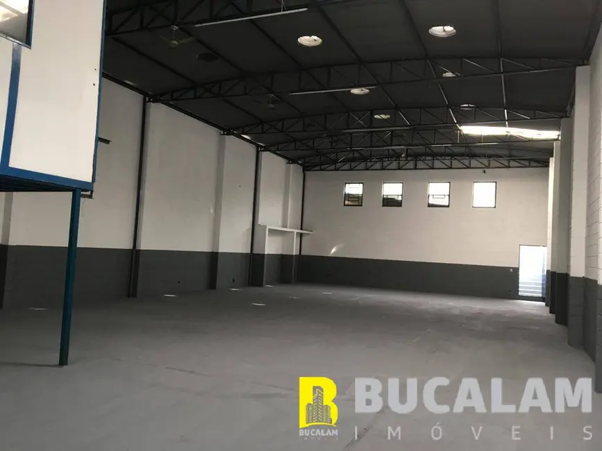 Foto 4 de Armazém / Galpão à venda e para alugar, 350m2 em Parque Laguna, Taboao Da Serra - SP