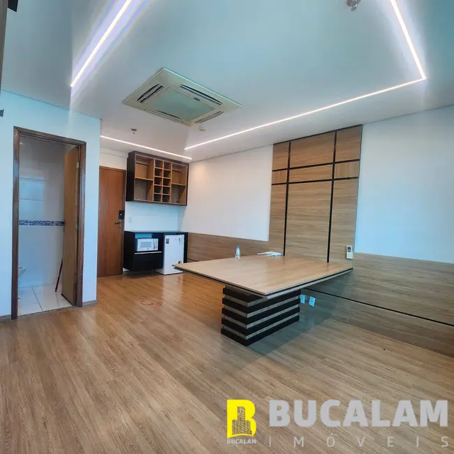 Sala Comercial à venda e para alugar, 23m2 em Jardim Maria Rosa, Taboao Da Serra - SP - imagem 4 Foto 4 de Sala Comercial à venda e para alugar, 23m2 em Jardim Maria Rosa, Taboao Da Serra - SP