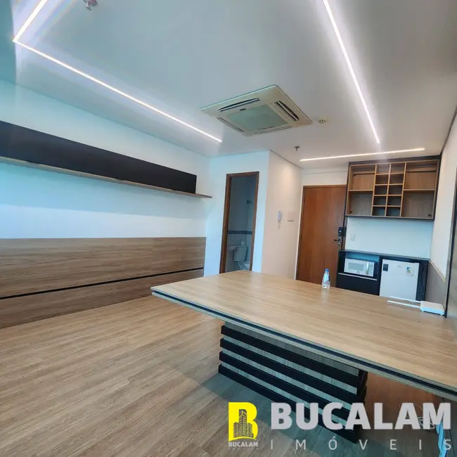 Sala Comercial à venda e para alugar, 23m2 em Jardim Maria Rosa, Taboao Da Serra - SP - imagem 8 Foto 8 de Sala Comercial à venda e para alugar, 23m2 em Jardim Maria Rosa, Taboao Da Serra - SP